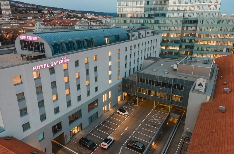 Hotel Saffron