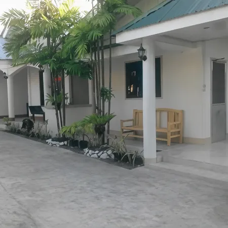 Pabua's Cottages