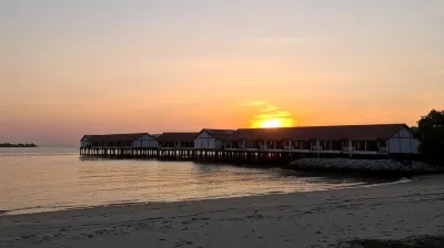 Glory Beach Resort Port Dickson #Full Seaview โรงแรมใน