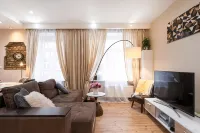 Baltic Amber in Diplomatic District & Free Parking