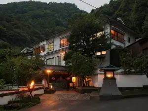 Beppu Showaen