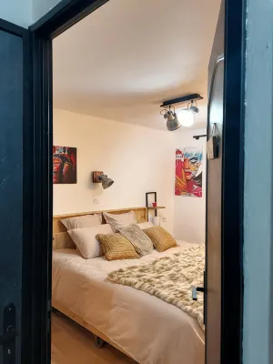 Maison Deco Pop Et Chaleureuse Avec Spa, Sauna Hotels near Calais Lighthouse