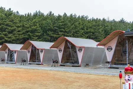 Seosan Garorim Glamping & Pool Villa Pension Отели рядом с достопримечательностью «옥천암»