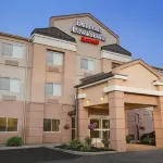 Fairfield Inn & Suites Toledo Maumee Hotels in Maumee