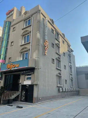 Yeosu Bijou Hoteles cerca de Templo budista Seokcheon