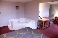 Super 8 by Wyndham Jamestown