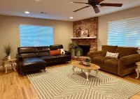 Giddy Up Getaway Hotels in Oakdale