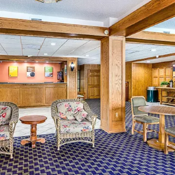 Travelodge by Wyndham Roanoke Отели в г. Катоба