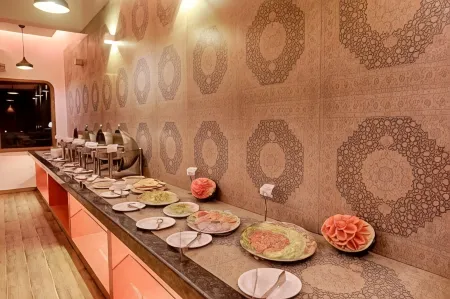 The Byke Old Anchor Beach Resort & Spa Отели в г. Кавелоссим