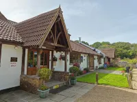 Little Foxes Hotel & Gatwick Airport Parking