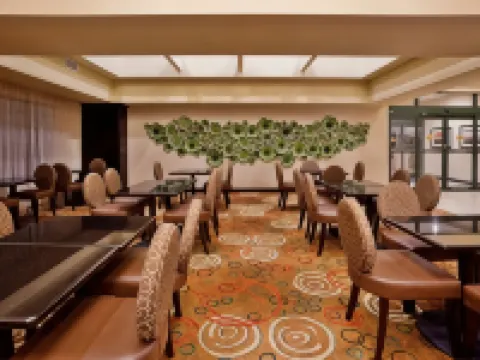 ホリデイ イン エクスプレス ホテル & スイーツ コーディール ノース by IHG コーディールのホテル