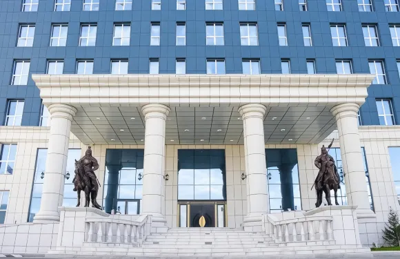 忽必烈金帳大酒店