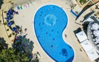 Villa Lovorka - Hotel Resort Dražica - piscina