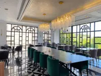 Grand Eska Hotel & Suites Batam - breakfast