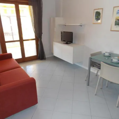 Peaceful retreat for four guests with city view