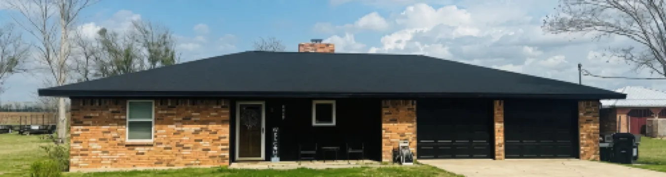 Close to the med centers, ball fields, shopping & the lake! Perfect for all!!