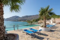 Arte Suites Pefki - مسبح غير متناهي