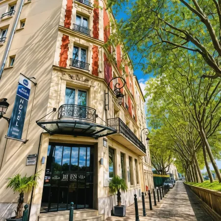 Best Western Seine West Hotel Отели рядом с достопримечательностью «IESEG School of Management»