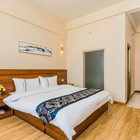 Jinhe Hotel