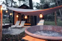 Wellness Lodge Hottub - Homestays