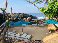 Thaproban Pavilion Waves - romantis