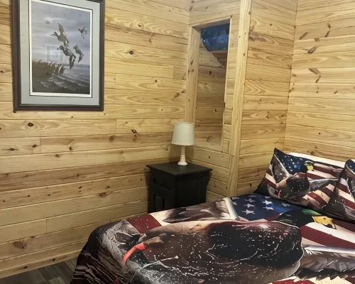 Mallard, Cozy cabin with WiFi and AC in lovely Stevenson. Perfect weekend stay . Hotels in Jackson County