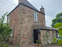 A-listed South Lodge, Dunbar with hot tub - Хоумстей