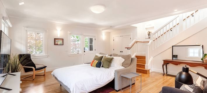 Designer Rockridge Retreat Near UC Berkeley Hotels in Oakland