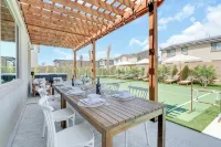 Charming 7-bedroom house Pickleball+Spa+Pool+BBall+13Beds