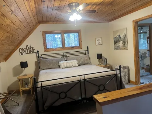 A Great Escape a Cozy 3-bedroom cabin in Mount. Ida close to Lake Ouachita.