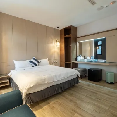 Hua B&B Hotels near Hengchun Old Street
