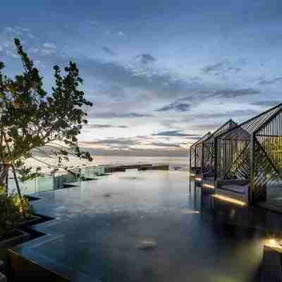 Edge Central Pattaya By Mickey Supper Host Hotel Exterior