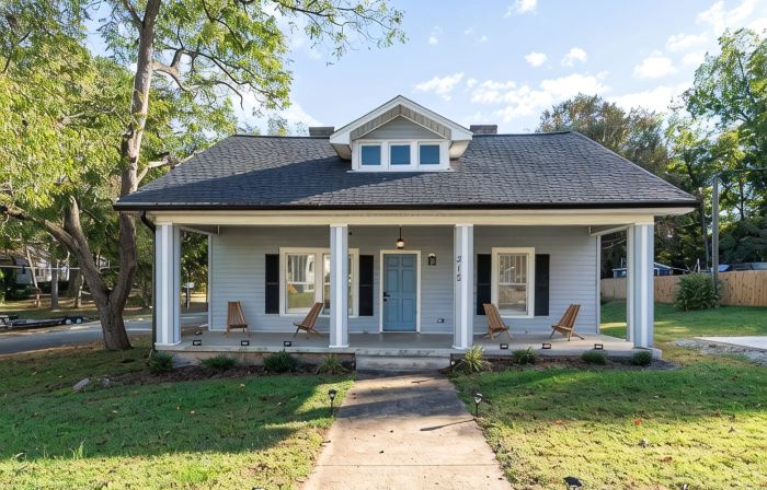 Charming 3BR/2BA Sleeps 6 in Graham, NC has everything you need!