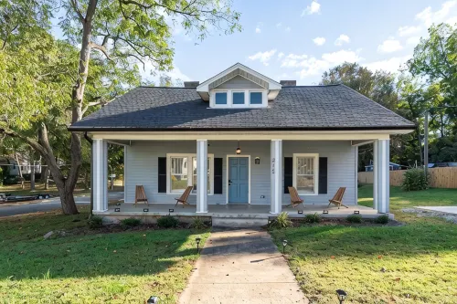 Charming 3BR/2BA Sleeps 6 in Graham, NC has everything you need! - 4-stjärniga