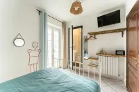 Miu' B&B , Ciampino , Villa Con Piscina e Parcheggio Privato - 2-Star
