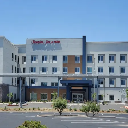 Hampton Inn & Suites by Hilton Chico Отели в г. Чико