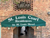 Cozy Place Downtown by the River Center minutes to LSU. Free Parking/Wifi