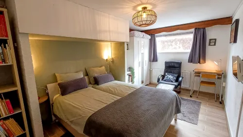 Apartment Maastricht 2-6 pers, ideal base for cycling and hiking trails. - شقق
