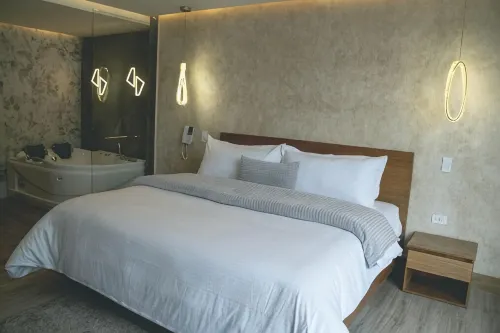 Saya Hotel & Suites