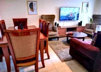 Tinina's 1- & 2-BDR – Clean, Wi-Fi, Parking, #o7274o7276 Ξενοδοχεία στην πόλη 