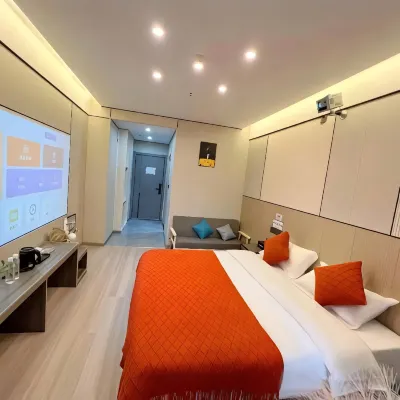 Starry Sky Cinema Homestay (Qingzhen Shengyuan Xintiandi)