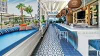 The Palazzo Prestige Club Lounge – Daily Breakfast Included with Private Check-in - 5-Star