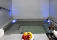 Oriental Extraordinary Hot Spring Hotel (Kangding Yulin New Village) - Hot Springs