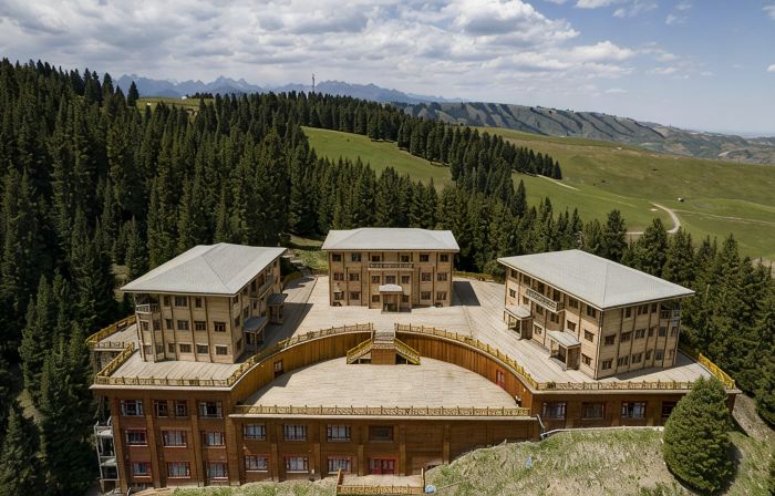 Qitai Jiangbulake Hotel
