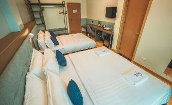 Henia Hotel