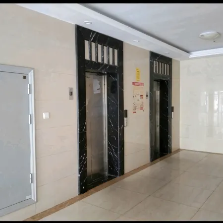 Qianbaidu Chain Apartment (Xintian Square)