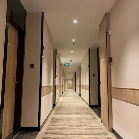 GreenTree Inn Hotel (Xuancheng High-speed Railway Station Guogou Plaza Branch)
