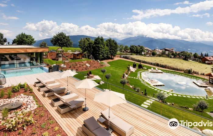 Sonnenberg Panorama Dolomites Wellbeing
