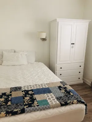 Delightful Beachside two-bedroom apartment - Apartments