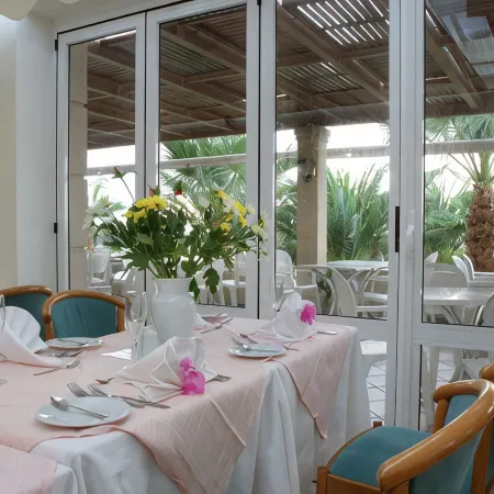 Iliana Hotel